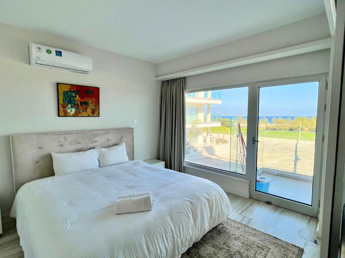 Emerald Suites Protaras Bagian luar foto
