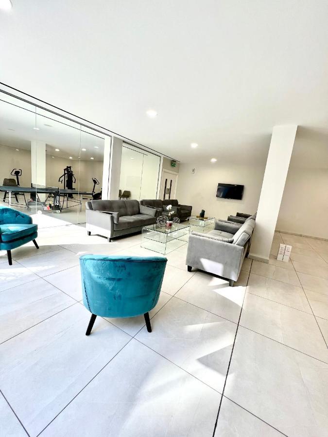 Emerald Suites Protaras Bagian luar foto