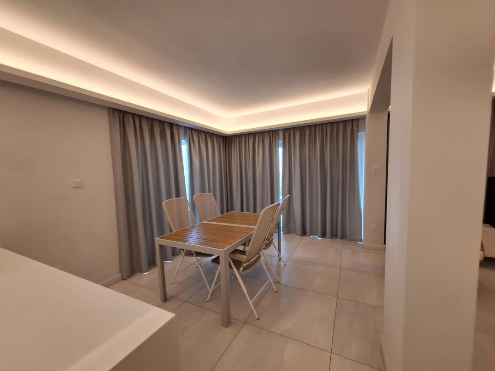 Emerald Suites Protaras Bagian luar foto