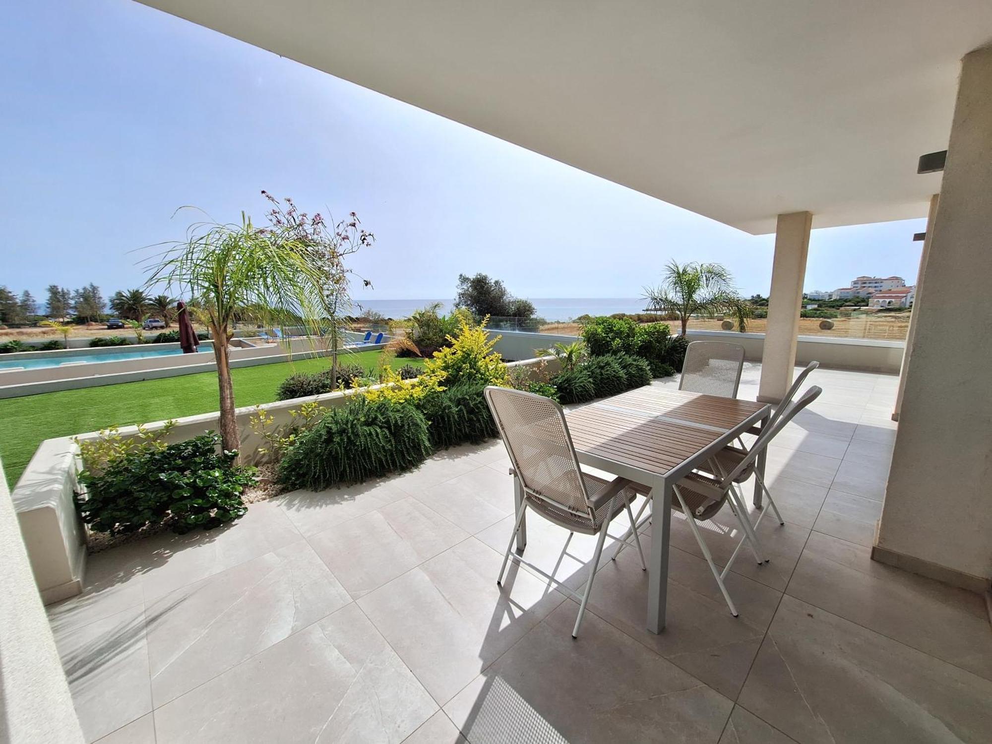 Emerald Suites Protaras Bagian luar foto