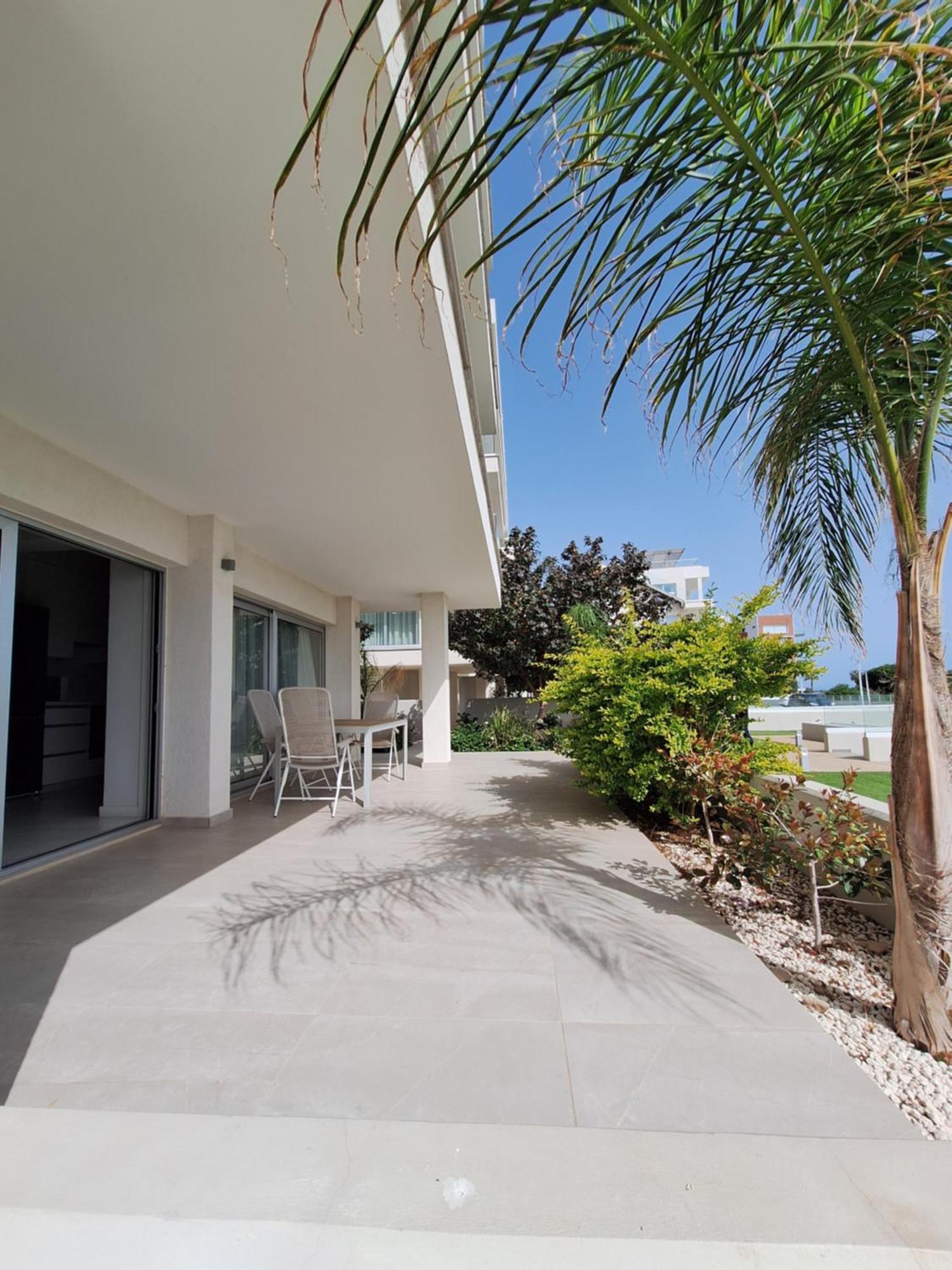 Emerald Suites Protaras Bagian luar foto